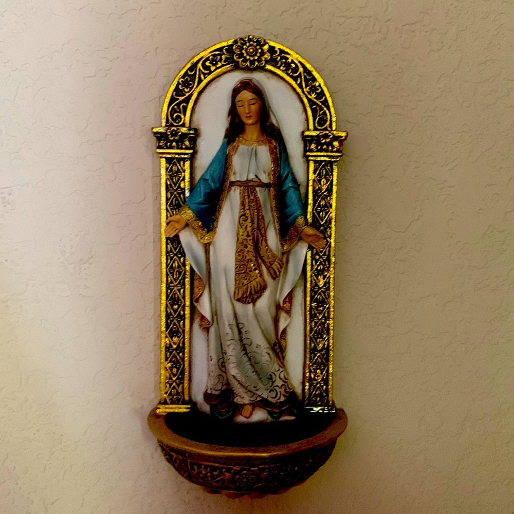 Meet your Posher, Mary roberts